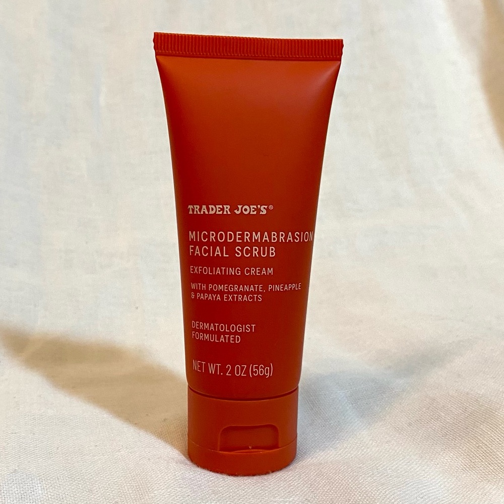TraderJoe’s Skin Care Set Is Perfect for You. Or Your Mom? - Picture 4 of 7